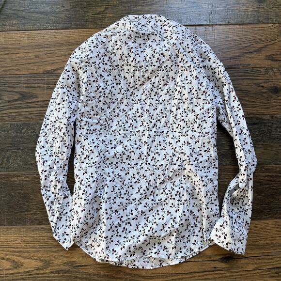Express Women’s Floral Button Down Shirt White Red Black Roses Slim Fit NWT M - Picture 2 of 6
